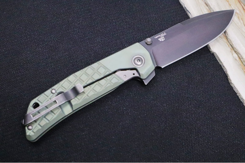 Maniago Knife Makers Maximo - Dark Stonewashed Drop Point Blade / M390 Steel / OD Green Anodized Titanium Handle