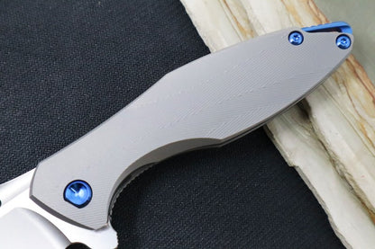 Koenig Arius - Standard with Patterned Handle - Stonewash Blade with Polished Flats (Gen 4)