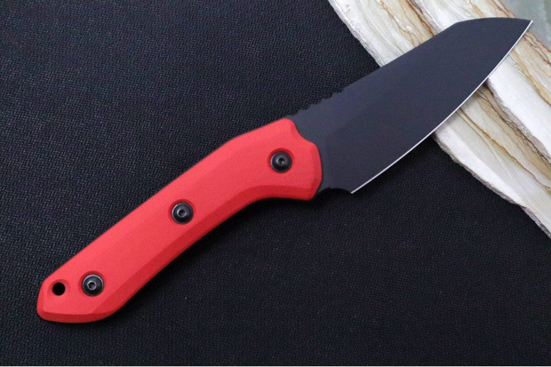 Schwarz Designs Overland - Red G-10 Handle / Magnacut Blade / Black Cerakote Finish / Black Kydex Sheath