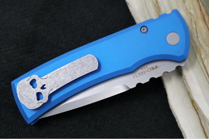 Chaves Knives Redencion Auto -Blue Anodized Aluminum Handle / Stonewashed Finish / Tanto Blade / CPM-S35VN Steel