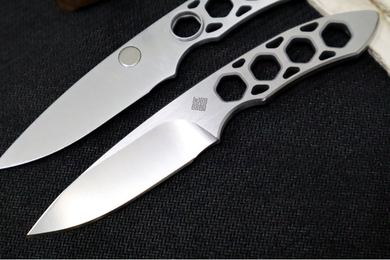 Ocaso Knives Duo Desk Knife - Japanese 420J2 Stainless Steel / Satin Finish / Walnut and Stainless Steel Stand - Northwest Knives
