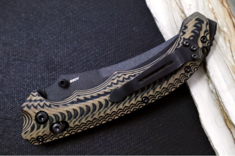 Benchmade Mini Bedlam 865BK-01 - CPM-S90V Steel / Graphite Black Cerakoted Scimitar Blade / Textured Black & Coyote Tan G-10 Handle