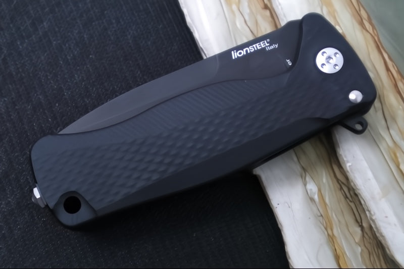 Lionsteel SR-22 Black Aluminum Integral Flipper - Black Blade - SR22A-BB