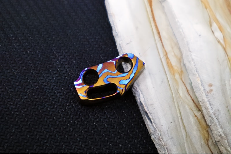 Jekyll to Hyde - V4 Backspacer Umnumzaan- 3 Alloy Ripple Timascus - OEM Body Pin & Screw