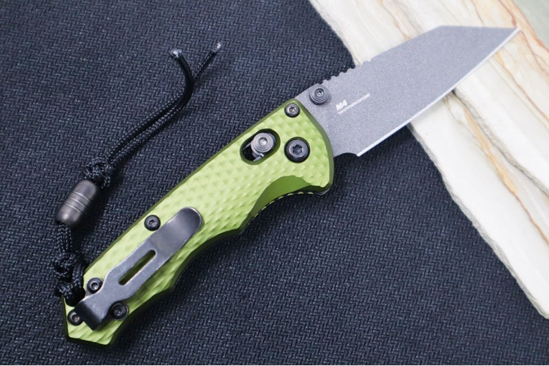Benchmade 290BK-2 Full Immunity - Cobalt Black Cerakote Finish  / CPM-M4 Steel / Wharncliffe Blade / Woodland Green Anodized Aluminum Handle