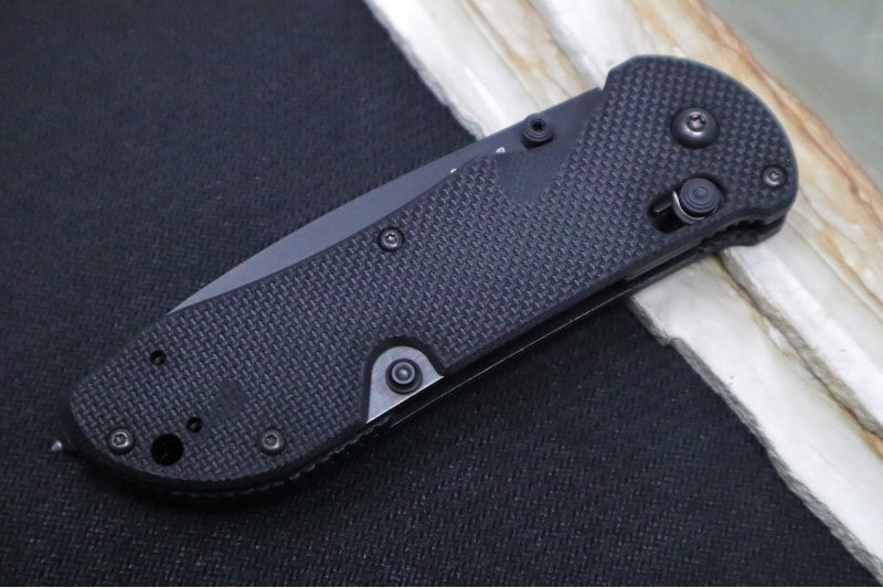 Benchmade 916SBK Triage - Black Partial Serrate / Black Handle
