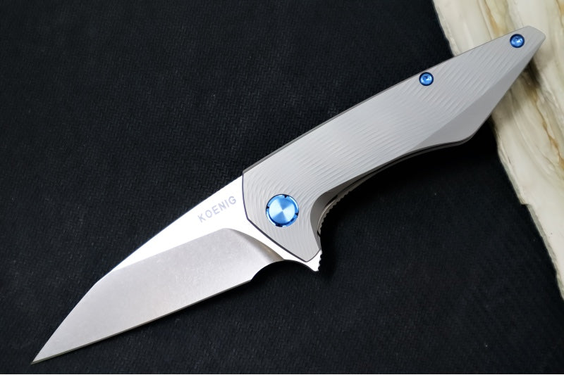 Koenig Mini Goblin - Sea Patterned Handle - Brightwashed Blade with Polished Flats - Blue Anodized Spacer & Hardware MG12211221 - Northwest Knives