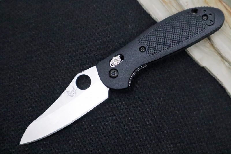 Benchmade 555-S30V Mini Griptilian - Satin Blade / Black Handle