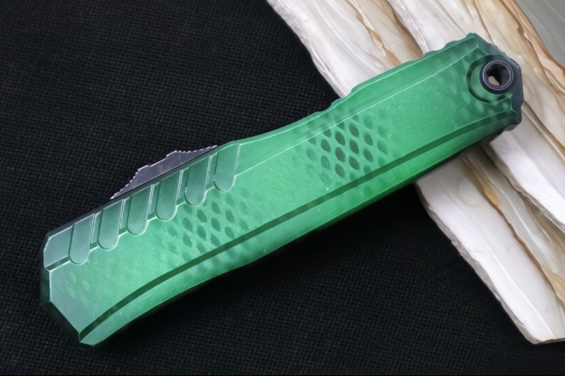 Microtech Cypher II OTF - Dagger Blade / Blackwash Finish / Green X-51 Anodized Aluminum Handle 1242-1GRX51S