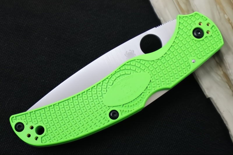 Spyderco Native Chief Salt - Drop Point Blade / Satin Finish / Green FRN Handle Scales / LC200N Steel C244PGR