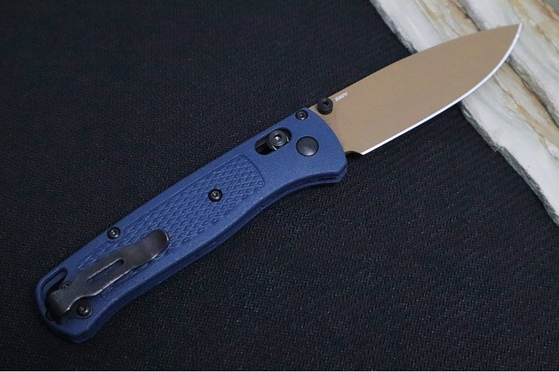 Benchmade 535FE-05 Bugout - CPM-S30V Steel / Drop Point Blade / FDE Finish / Textured Crater Blue Grivory Handle - Northwest Knives