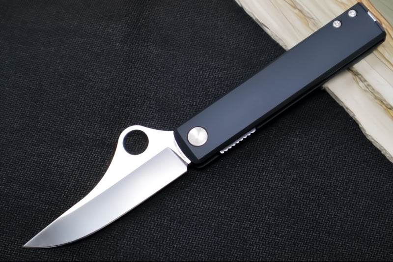 Spyderco Essenza - Black Anodized Aluminum Handle / N690co Steel / Satin Finish C272ALBK