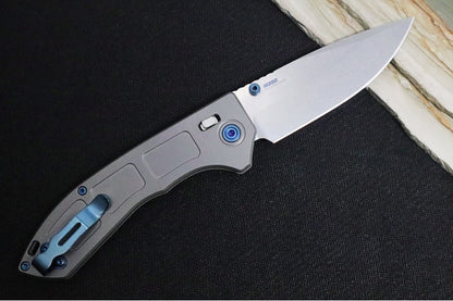 Benchmade 748 Narrows - Titanium Handle / M390 Steel / Drop Point Blade / Sapphire Blue PVD Coated Hardware