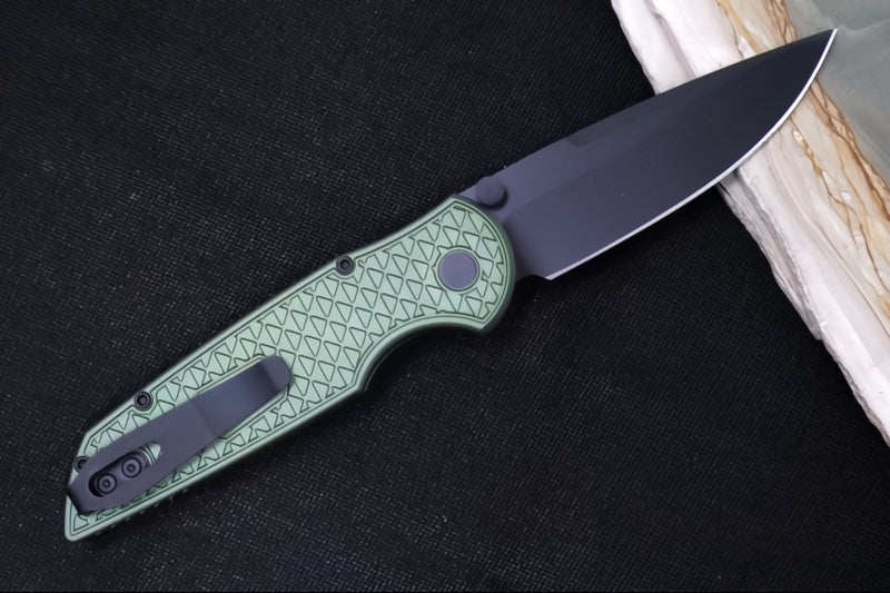 Pro Tech TR-3 Integrity - Drop Point / Black DLC Finish / CPM-S35VN Steel / "Relic" Green Textured Anodized Handle INT106-Green