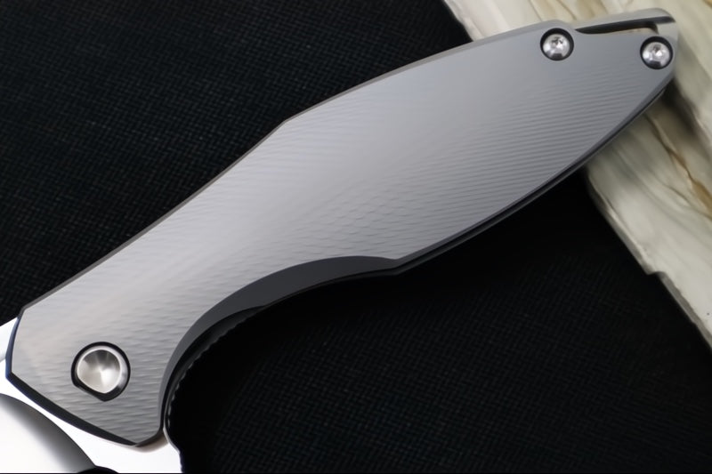 Koenig Arius - Standard with Corda Patterned Handle - Burnished Blade with Polished Flats - Silver Spacer (Gen 4)