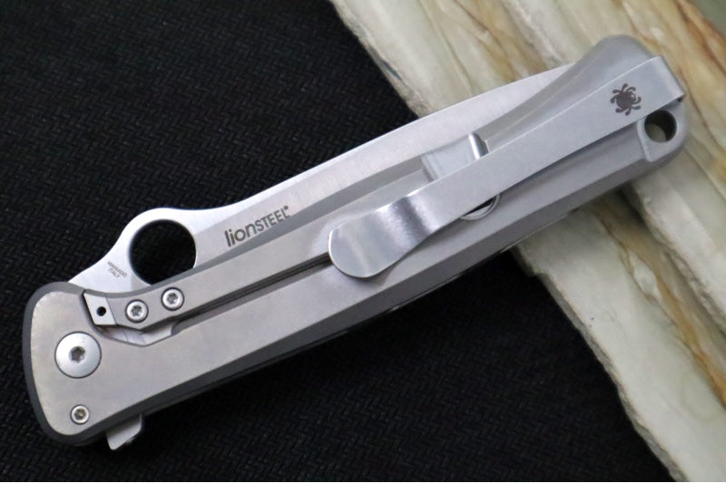 Spyderco Slym - Titanium Handle & Polar Ice Carbon Fiber Inlay / M390 Steel / Satin Finish / Drop Point Blade C271TIP