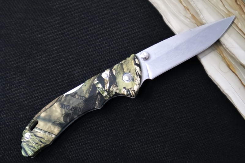 Buck Bantam 284 Folding Hunter - Clip Point Blade / Stainless Steel / Glass Reinforced Textured Nylon with Mossy Oak Country Camo Pattern 0284CMS24-B - Northwest Knives
