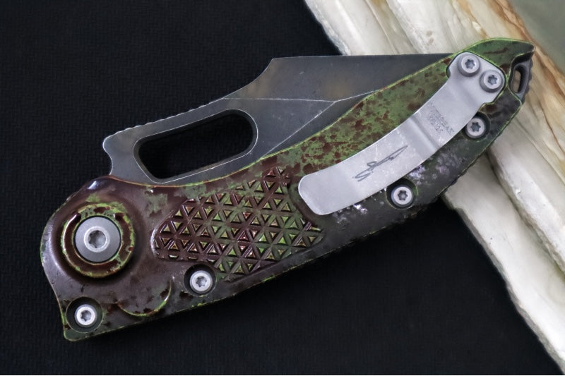 Microtech Stitch Auto Outbreak - Wharncliffe Blade / Darkwash Outbreak Finish / Outbreak Green Anodized Aluminum with Blood Splatter 169-1OBS