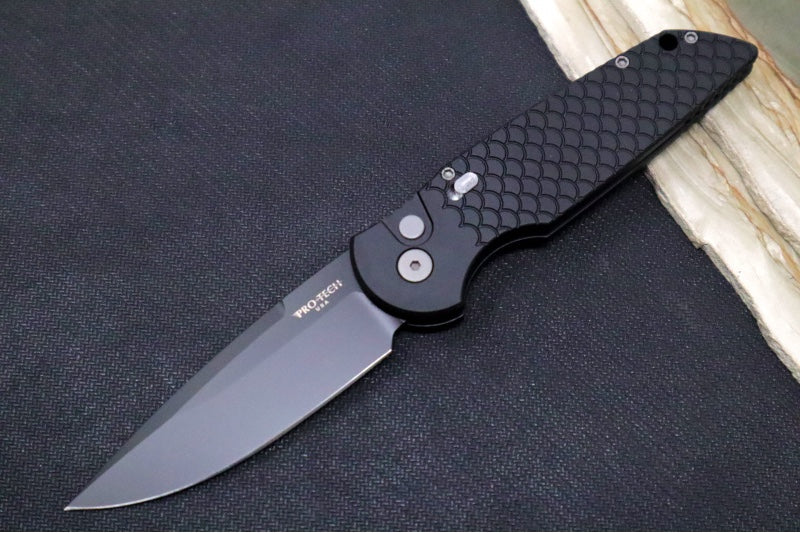Pro Tech Tactical Response 3 Auto Military Issue - Black Anodized Aluminum Handle / Fish Scales Texture / Black Blade  Steel Safety TR-3-X1-M - Northwest Knives