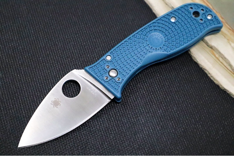 Spyderco Lil Temperance Lightweight - Blue FRN Handle / Leaf Shaped Blade / K390 Steel C69PBL3K390