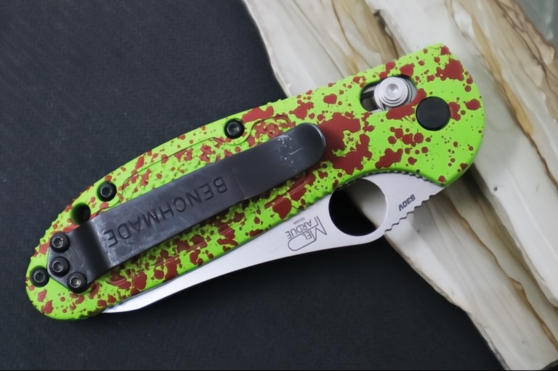 Benchmade 555-S30V Mini Griptilian "Zombie" Custom - Satin Blade / CPM-S30V Steel / Sheepsfoot Blade / "Zombie Blood Splatter" Cerakoted Grivory Handle