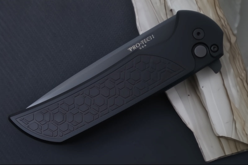 Pro Tech Mordax - Drop Point / Black DLC Finished CPM-Magnacut blade / "Gridlock" Black Anodized Aluminum Handle MX106-Gridlock - Northwest Knives