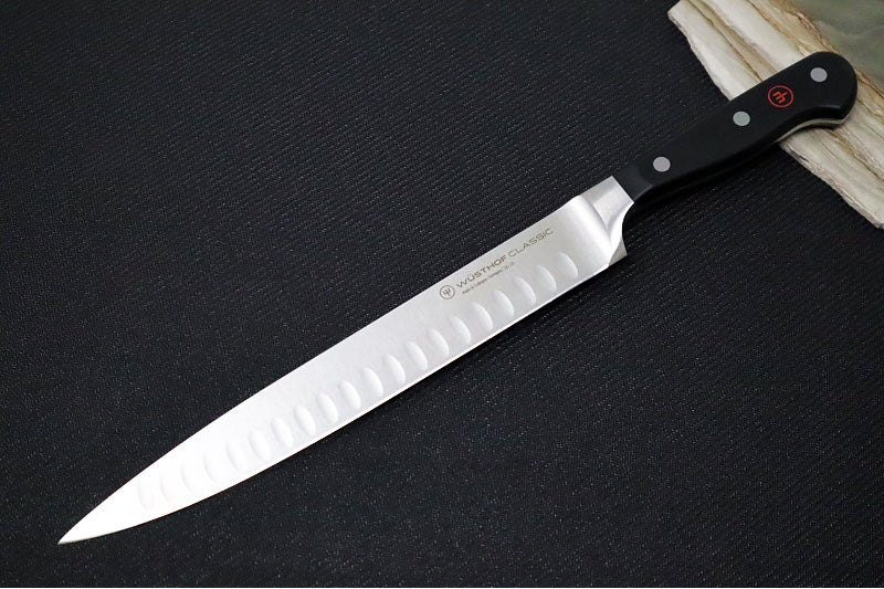 Wusthof Classic - 8" Carving Hollow Edge Knife - Fully forged German stainless steel (X50 CrMoV 15) - Made in Solingen, Germany