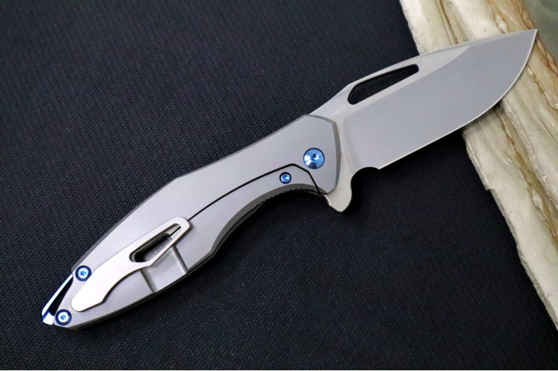 Koenig Arius - Standard Smooth Titanium Handle - Burnished Blade with Polished Flats - Blue Spacer & Hardware - Blasted Clip (Gen 4) AR11111221
