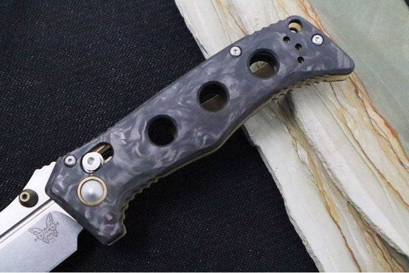 Benchmade 273-03 Mini Adamas - Drop Point Blade / CPM-Magnacut Steel / Black Marbled Carbon Fiber Handle
