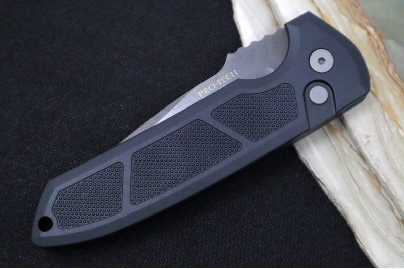 Pro Tech Rockeye Auto - Black Textured Aluminum Handle / Smoky Grey DLC CPM-D2 Blade LG325-D2