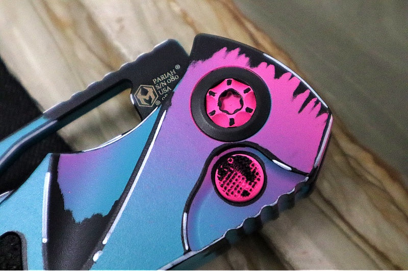 Heretic Knives Pariah Manual - Miami Vice Cel Shading Finished Blade / CPM-Magancut Steel / Miami Vice Cel Shading Aluminum Handle & Black Grip Tape Inlays H047-CS-MV