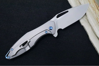 Koenig Mini Arius - Standard with Corda Patterned Handle - Stonewashed Blade with Polished Flats - Blue Spacer & Hardware (Gen 1)