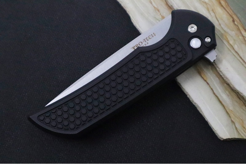 Pro Tech Mordax - Drop Point / Stonewash CPM-S45VN blade / Black Aluminum Handle with a "Honeycomb" Pattern