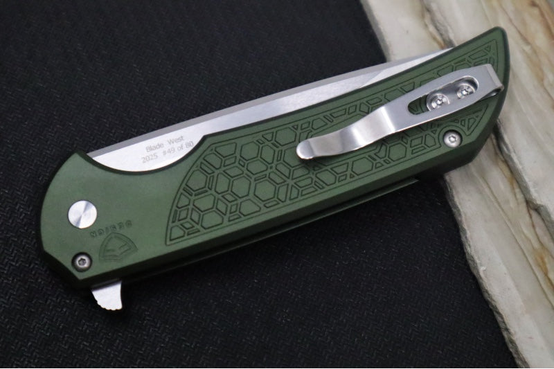 Pro Tech Mordax Blade Show Exclusive- Drop Point / Machine Satin Finish / Green Anodized Aluminum Handle with a "Honeycomb" Pattern / White Pearl Button BSW25.Mordax.1