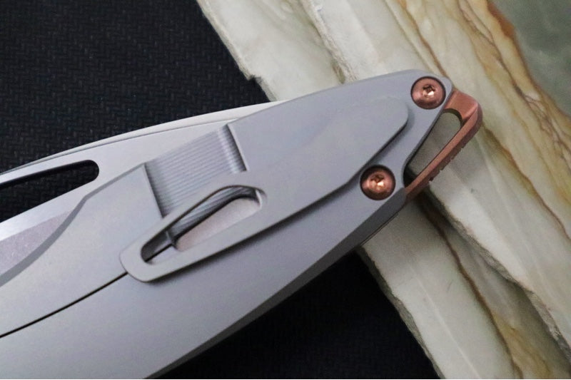 Koenig Arius - Standard With Black Carbon Fiber - Stonewashed Blade with Polished Flats - Rose Gold DLC Hardware & Spacer (Gen 4) - Northwest Knives