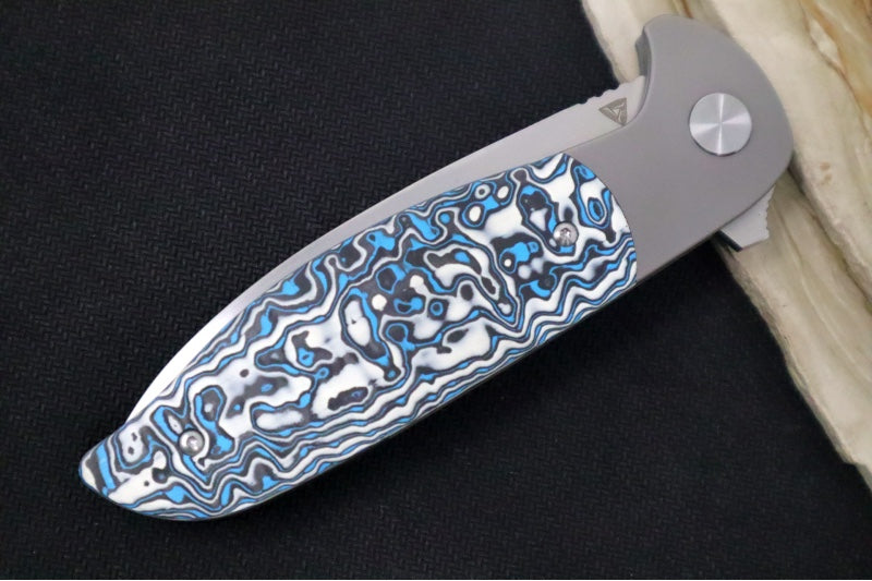 Jim Skelton Knives Caladan V2 - Blue/White Carbon Fiber & Titanium Han –  Northwest Knives