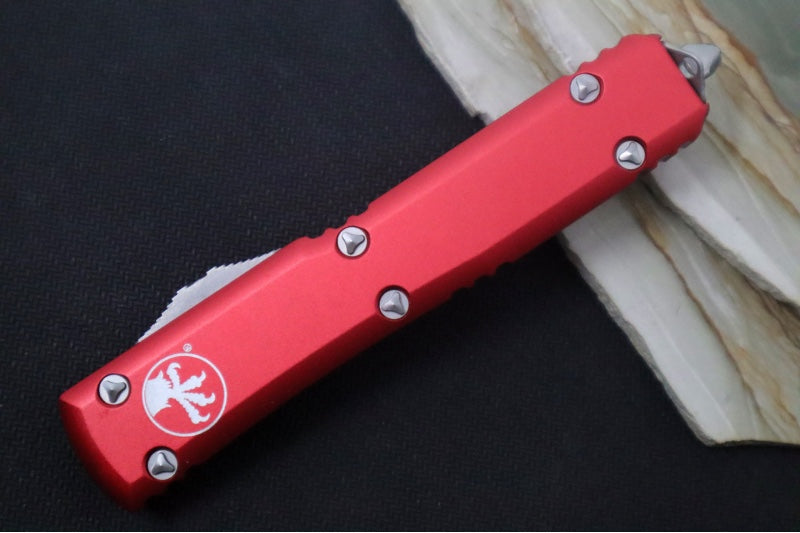 Microtech Ultratech OTF - Dagger Blade with Full Serrate / Stonewash Finish / Red Aluminum Handle 122-12RD