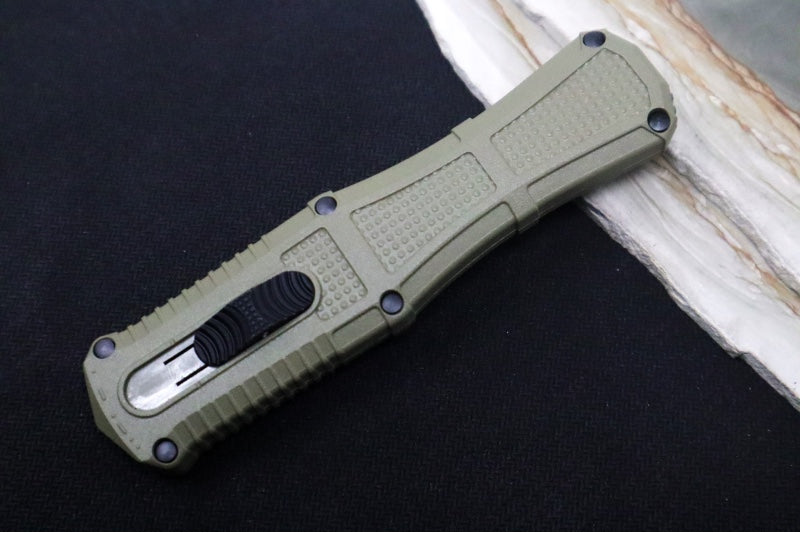 Benchmade 3370SGY-1 Claymore OTF - Dagger Blade with Serrations / CPM-D2 Steel / Smoke Gray PVD Coating / OD Green Polymer Handle