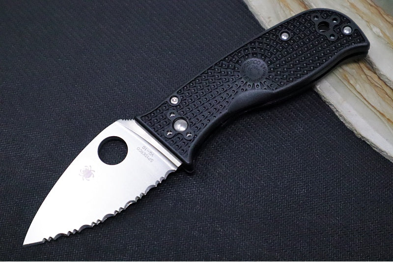 Garage Sale Spyderco Lil' Temperance 3 - Black Fiberglass Reinforced Nylon Handle C69SBK3