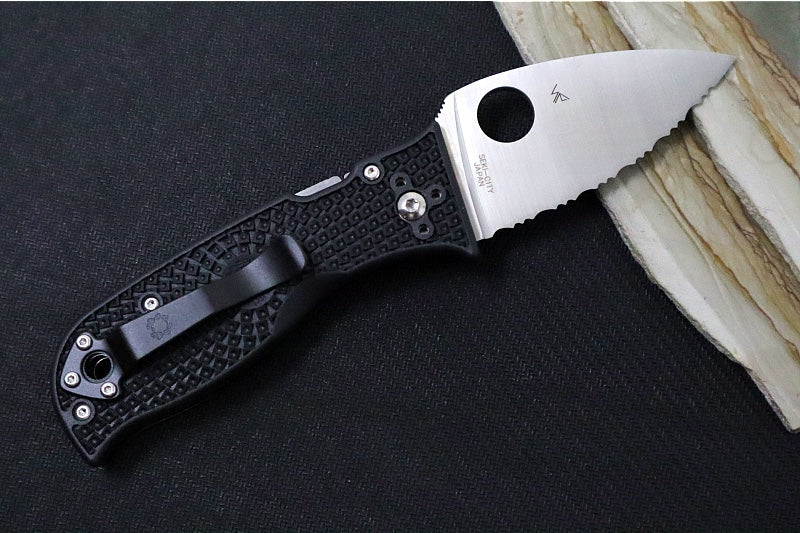 Garage Sale Spyderco Lil' Temperance 3 - Black Fiberglass Reinforced Nylon Handle C69SBK3