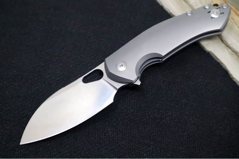 GiantMouse Biblio XL Folder - Vanadis 4 Extra Steel / Drop Point Blade / Full Titanium Handle BIBLIO-XL-TITANIUM