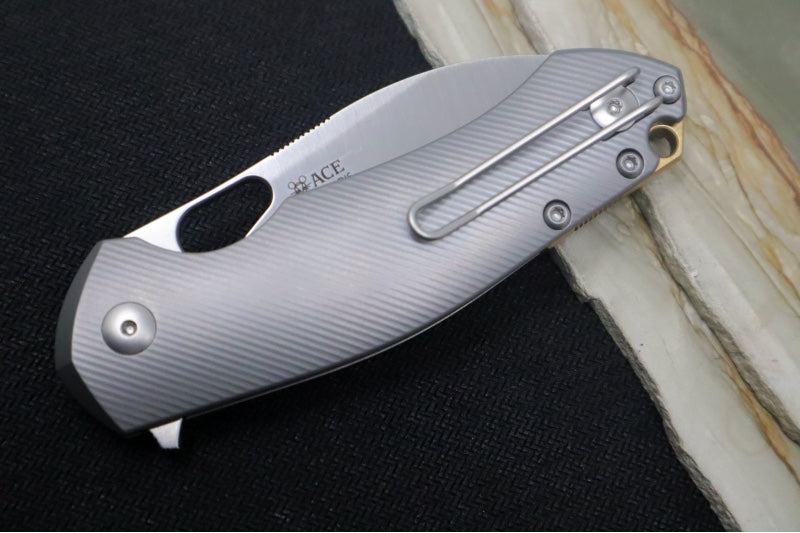 GiantMouse Biblio XL Folder - Vanadis 4 Extra Steel / Drop Point Blade / Full Titanium Handle BIBLIO-XL-TITANIUM