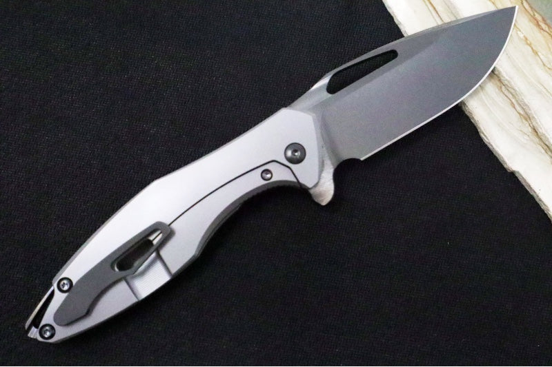 Koenig Arius - Standard with Smooth Titanium Handle / Brightwashed DLC M390 Blade & Polished Flats / DLC Hardware & Clip & Spacer Hardware (Gen 4)