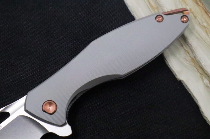 Koenig Arius - Standard with Patterned Titanium Handle / Brightwashed CPM-Magnacut Blade & Polished Flats / Rose Gold Hardware & Spacer / Blasted Clip (Gen 4)