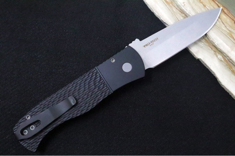 Pro Tech Emerson CQC7 Auto - Textured Black Anodized Aluminum Handle / Stonewashed Finish Spear Point Blade / CPM-20CV Steel E7A05-20CV