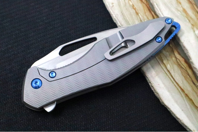 Koenig Mini Arius - Standard with Plexa Patterned Handle - Burnished Blade with Polished Flats - Blue Spacer & Hardware (Gen 1) - Northwest Knives