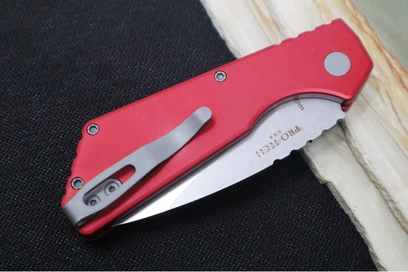 Pro Tech Strider PT+ Auto - Red Anodized Aluminum Handle / Stonewash Finish / CPM-Magnacut Steel PT201-RED