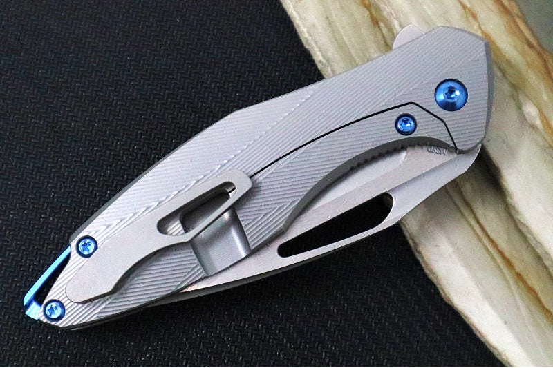 Koenig Mini Arius - Standard with Patterned Handle - Burnished Blade with Polished Flats - Blue Spacer & Blue Hardware (Gen 1) - Northwest Knives
