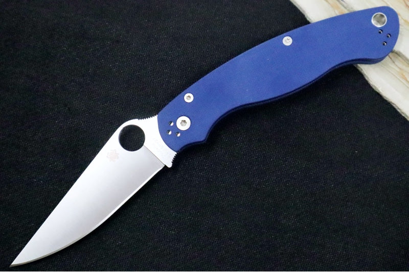 Spyderco Military 2 - CPM-SPY27 Steel / Satin Blade / Blue G-10 Handle C36GPCBL2
