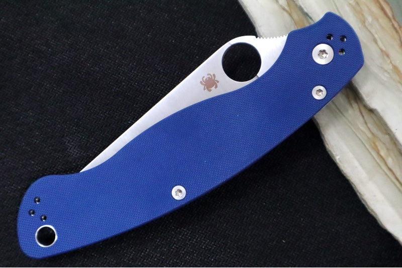 Spyderco Military 2 - CPM-SPY27 Steel / Satin Blade / Blue G-10 Handle C36GPCBL2